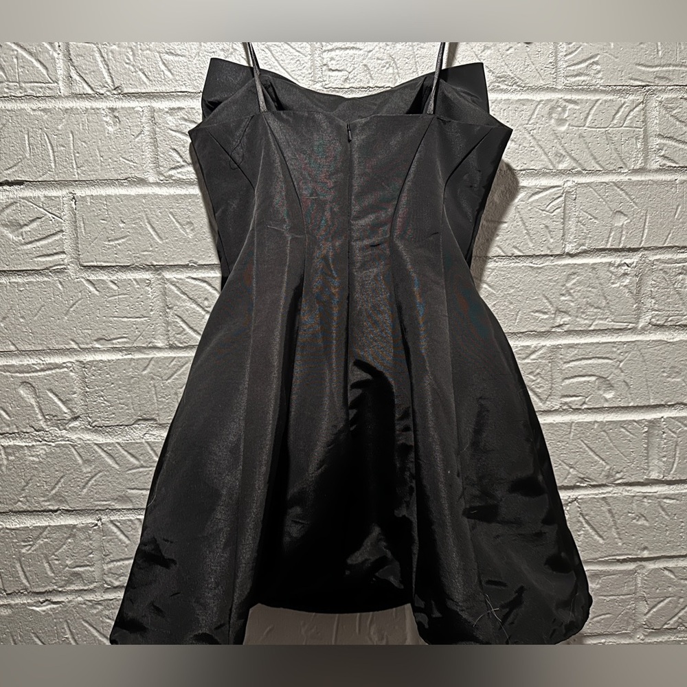 New Mac Duggal Strapless Bow Mini Dress Size 2 - Picture 6 of 10